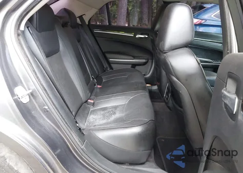 2018 Chrysler 300 Limited z USA, uszkodzony, nr VIN 2C3CCAEG6JH208126